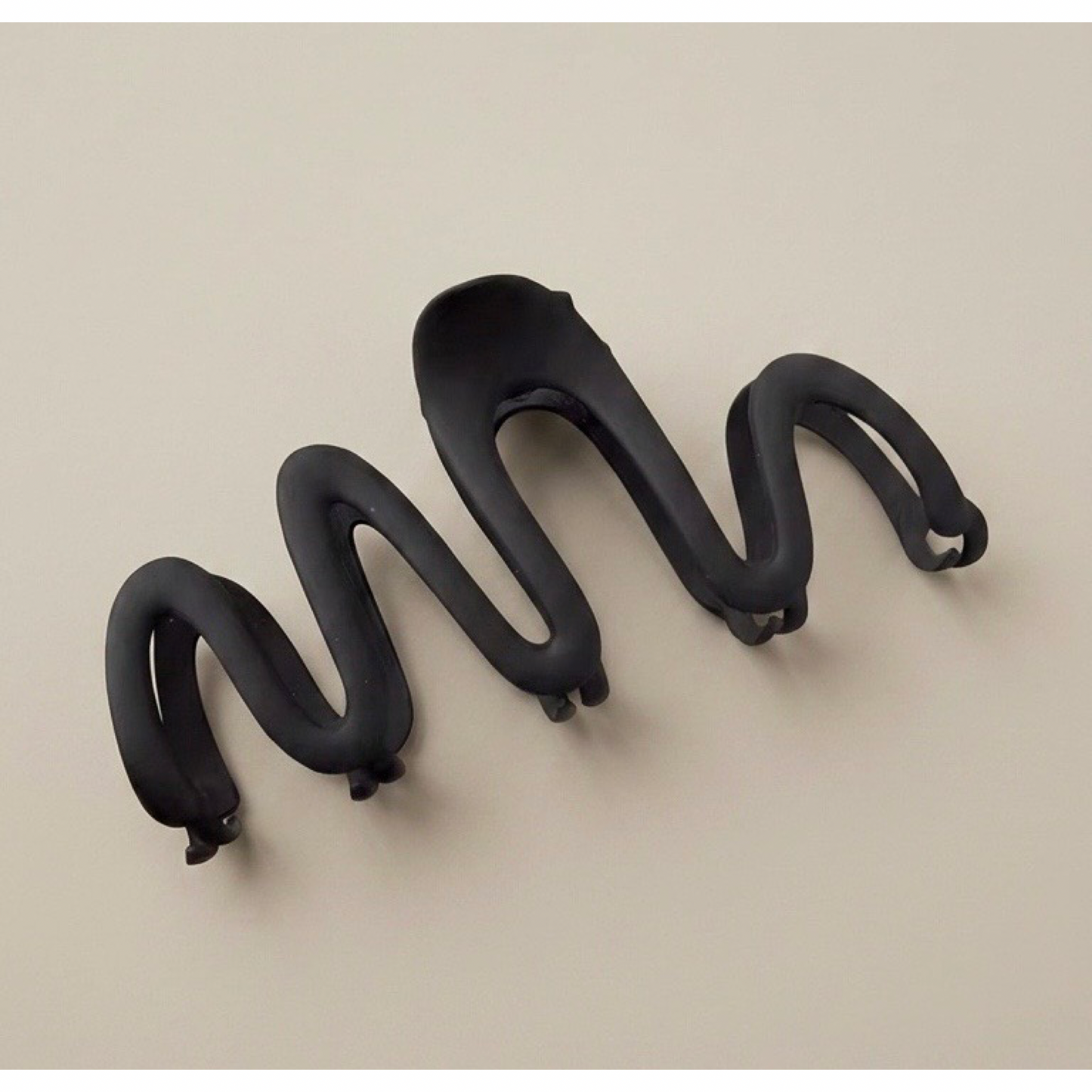 Hair claw